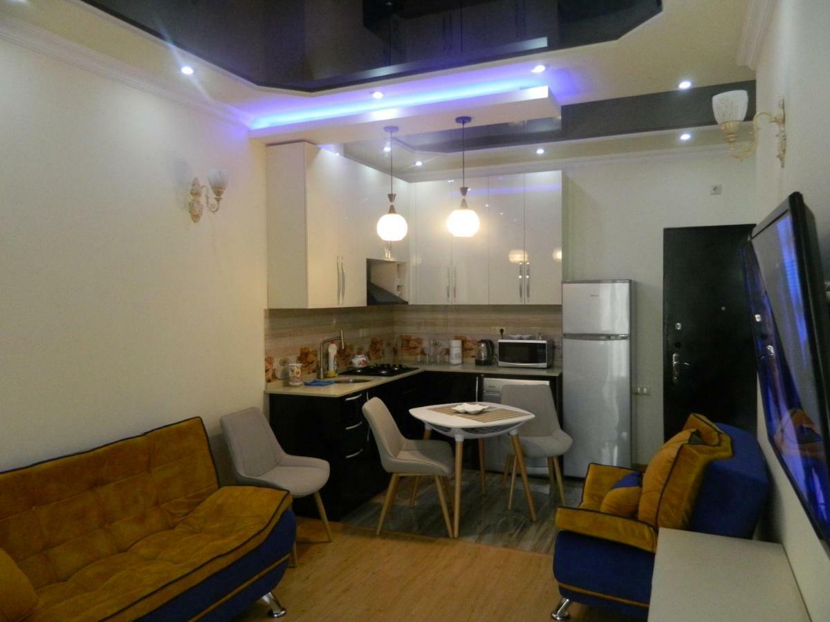 Chemi Saxli Apartment Batumi Eksteriør billede